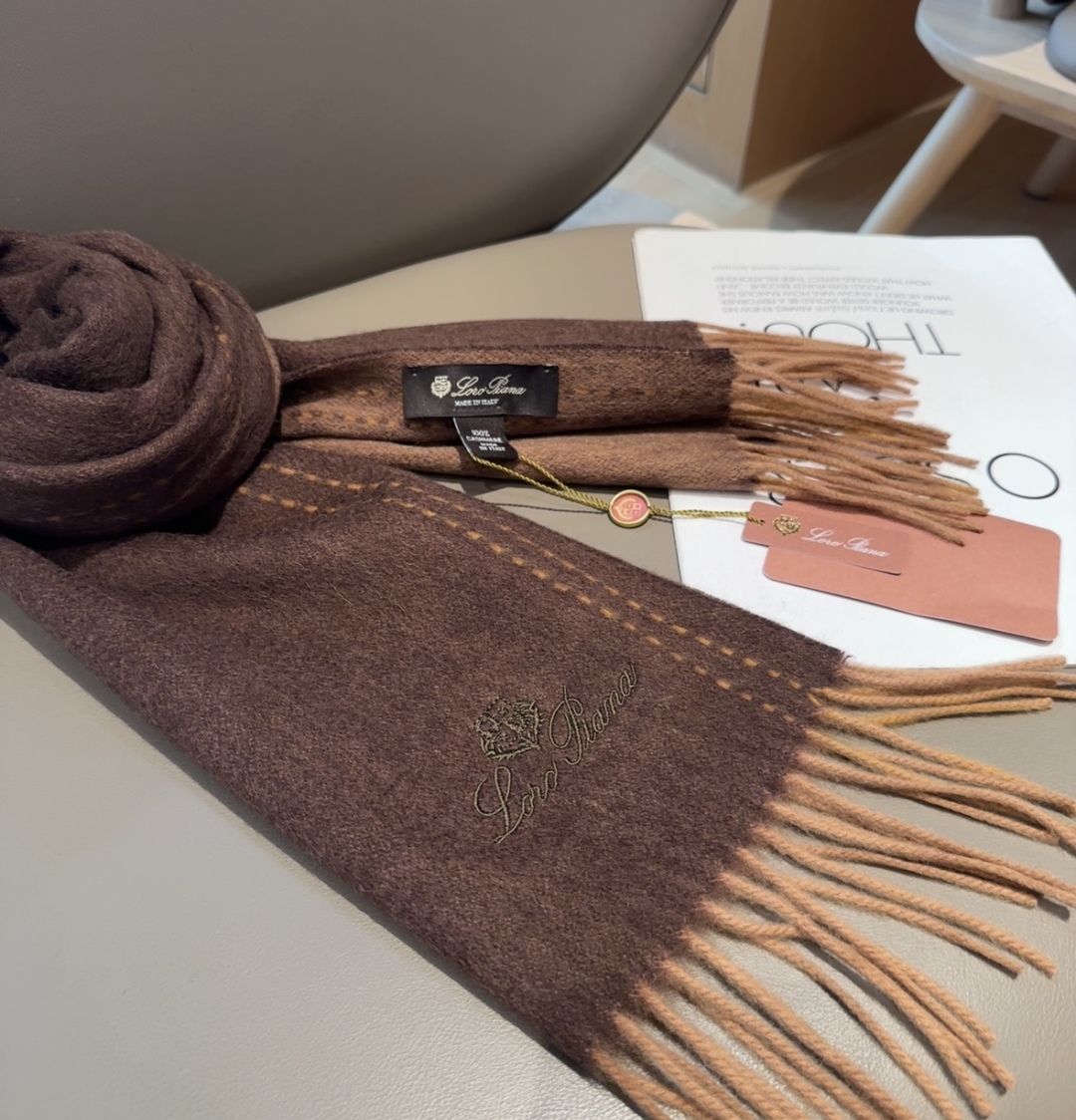 🆕Loro Piana · 【贸易公司尾单，极品山羊绒围巾披肩】送人自留都太高大上了😍重磅上新，爆款爆款
