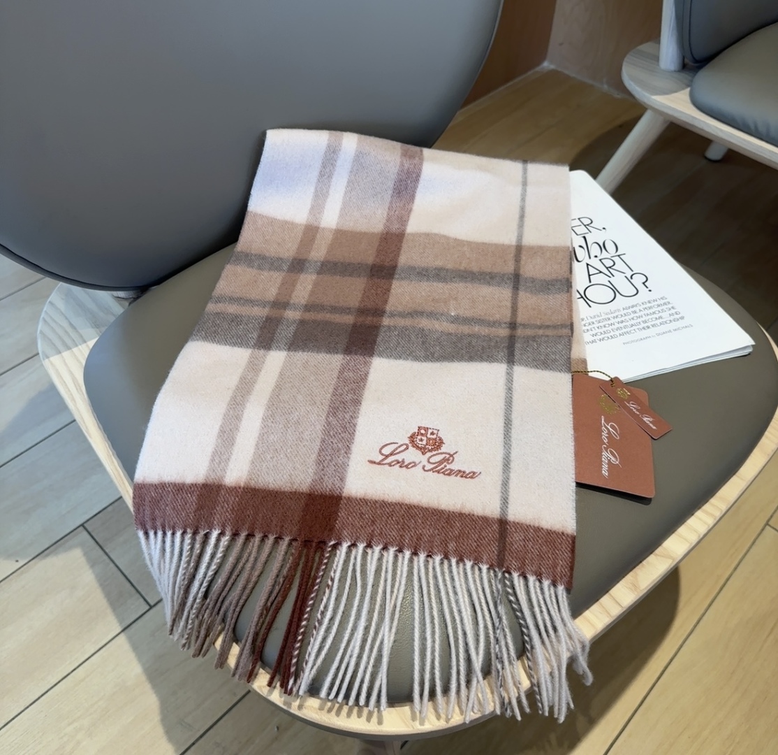 🆕Loro Piana · 【贸易公司尾单，极品山羊绒围巾披肩】送人自留都太高大上了😍重磅上新，爆款爆款
