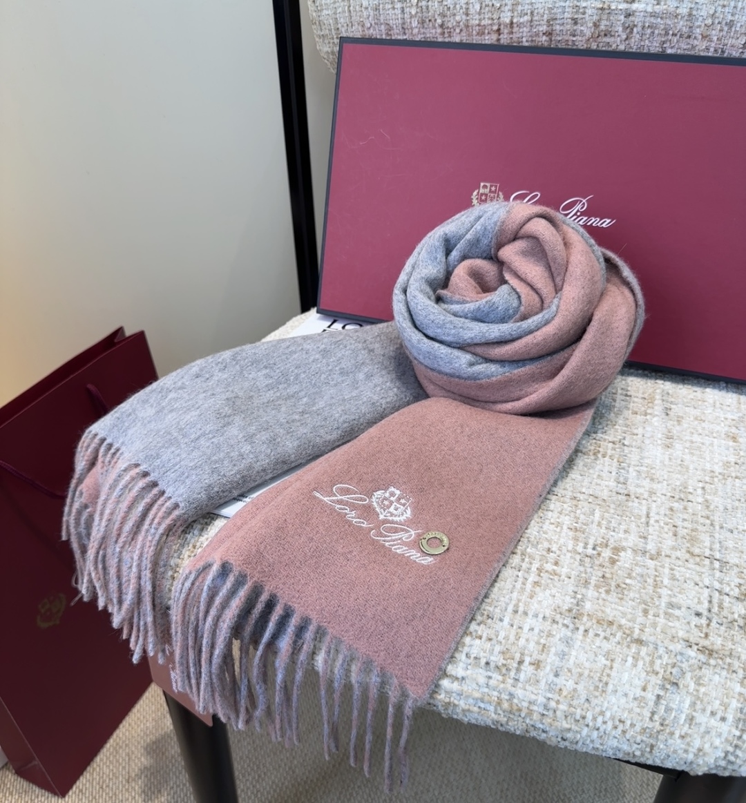 🆕Loro Piana · 【贸易公司尾单，极品山羊绒围巾披肩】送人自留都太高大上了😍重磅上新，爆款爆款