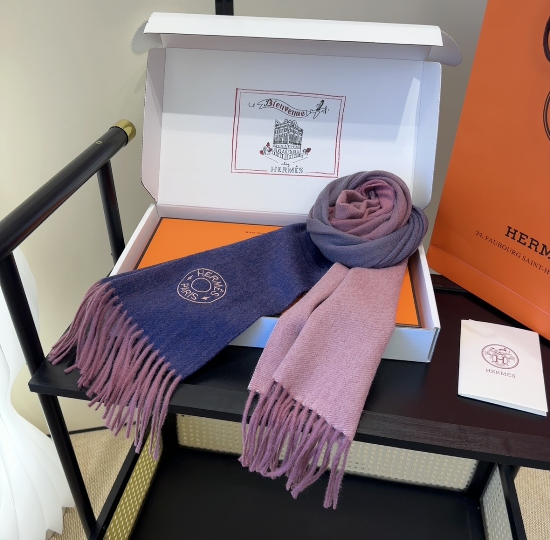 【▪️家属福利来了！！爱马仕高端重磅男士围巾！】怒赞推荐，激动~！！下手绝对要快，同步专柜，最高端的男士