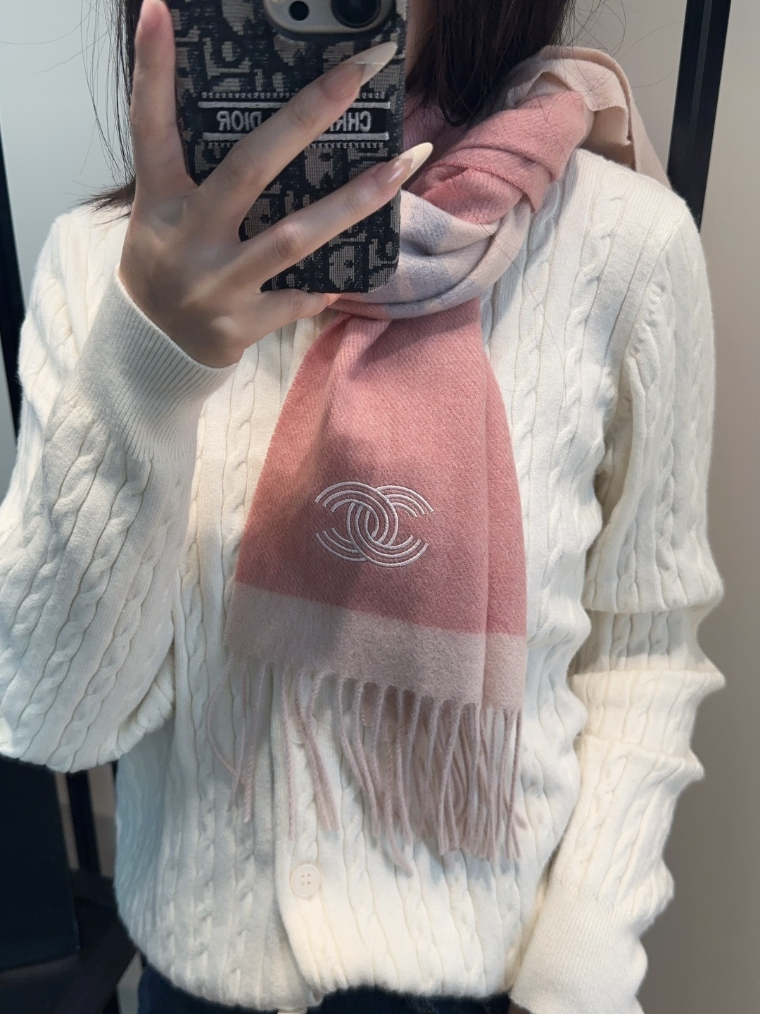 【▪Chanel · 香奈儿难得一见的温柔配色，超级迷恋❗️气质低调恬静又不失优雅❗️】重点推荐❗️高级