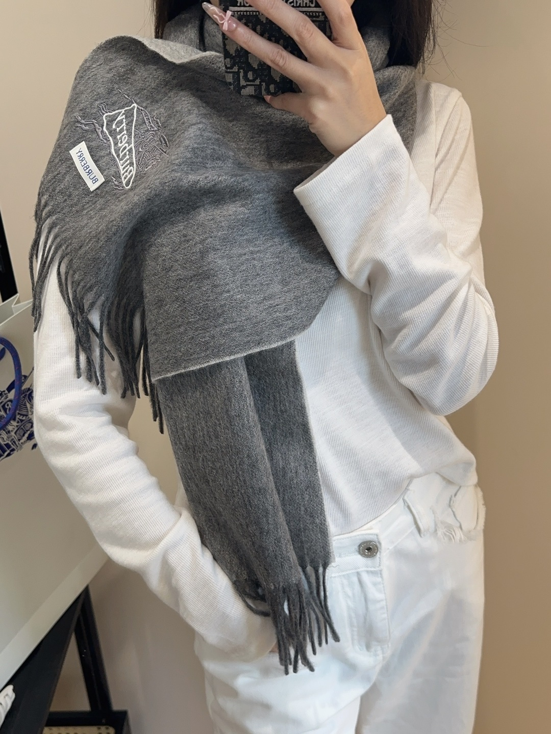 Burberry · 巴宝莉围巾❗️好看的要疯掉了，太有型太有魅力了❗️❗️非常斯文时尚的秋冬单品！真的