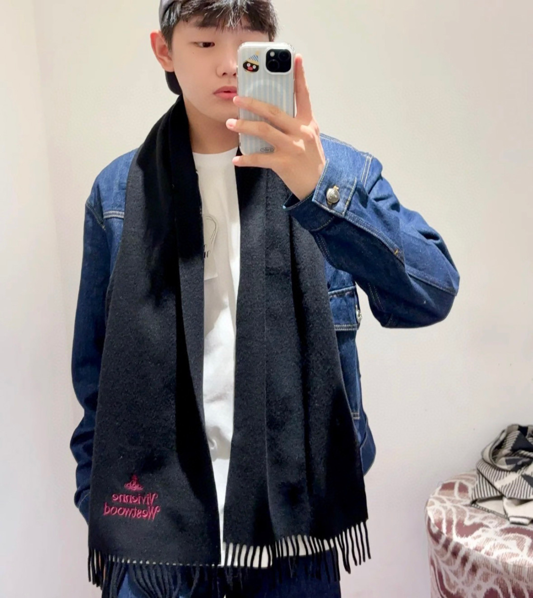 𝐕𝐢𝐯𝐢𝐞𝐧𝐧𝐞 𝐖𝐞𝐬𝐭𝐰𝐨𝐨𝐝🪐✨【薇薇安 · 西太后】极品山羊绒小围巾，送人自留都太高大上了😍重磅