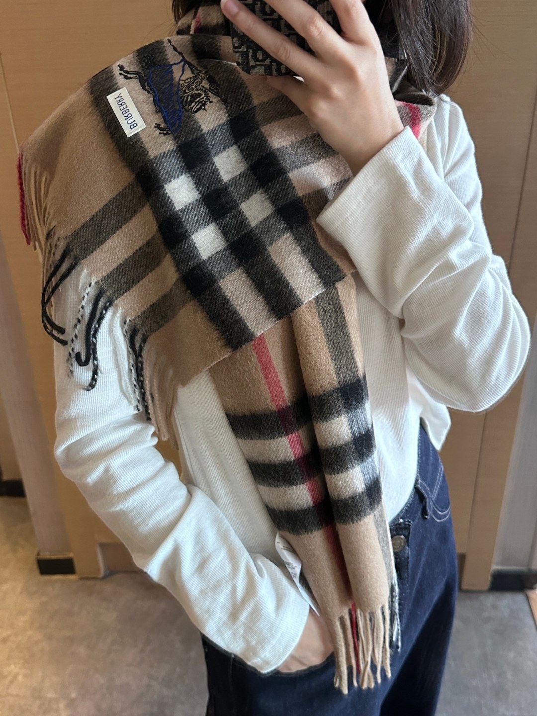 Burberry · 巴宝莉围巾❗️好看的要疯掉了，太有型太有魅力了❗️❗️非常斯文时尚的秋冬单品！真的