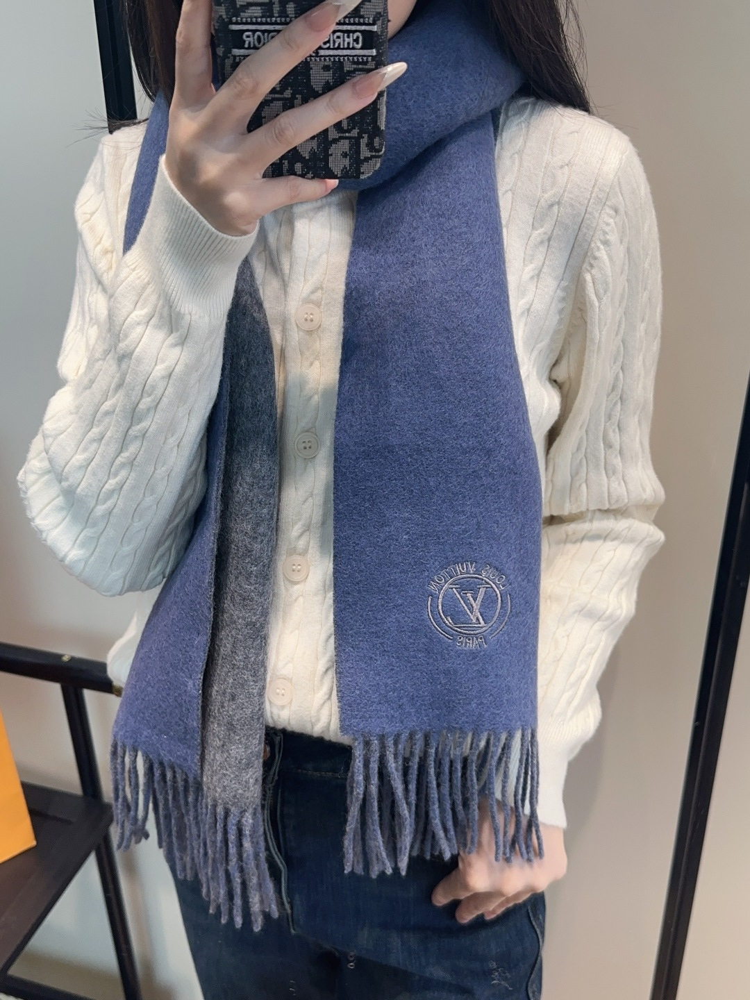 Lv围巾❗️好看的要疯掉了，太有型太有魅力了❗️❗️非常斯文时尚的秋冬单品！真的很喜欢，非常Classi