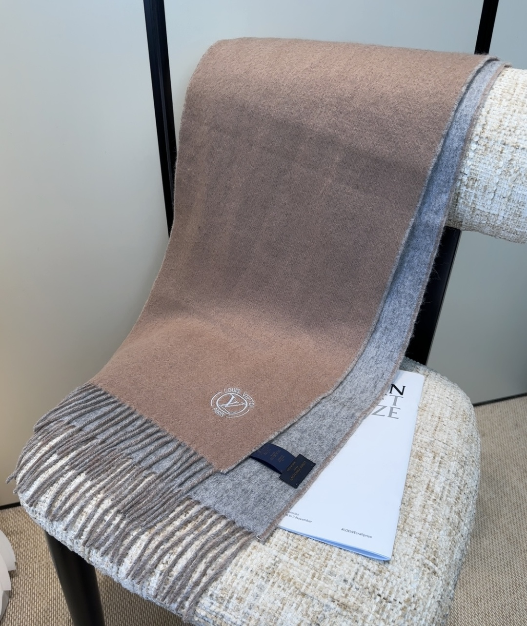 Lv围巾❗️好看的要疯掉了，太有型太有魅力了❗️❗️非常斯文时尚的秋冬单品！真的很喜欢，非常Classi