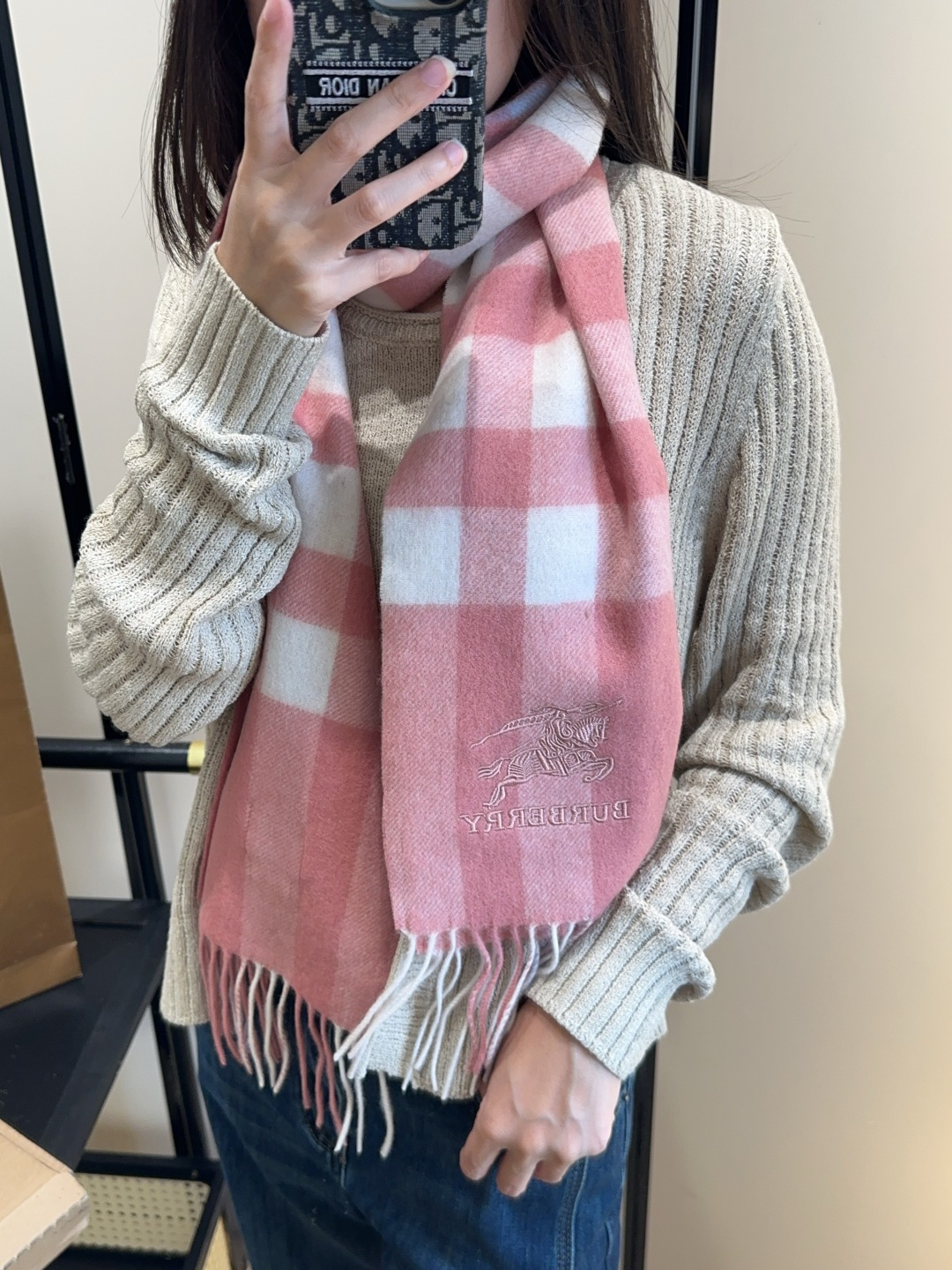 Burberry · 巴宝莉围巾❗️好看的要疯掉了，太有型太有魅力了❗️❗️非常斯文时尚的秋冬单品！真的