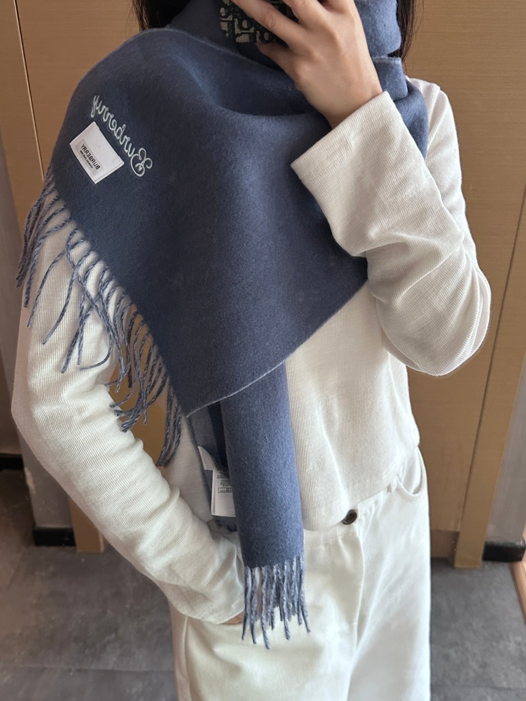 Burberry · 巴宝莉围巾❗️好看的要疯掉了，太有型太有魅力了❗️❗️非常斯文时尚的秋冬单品！真的