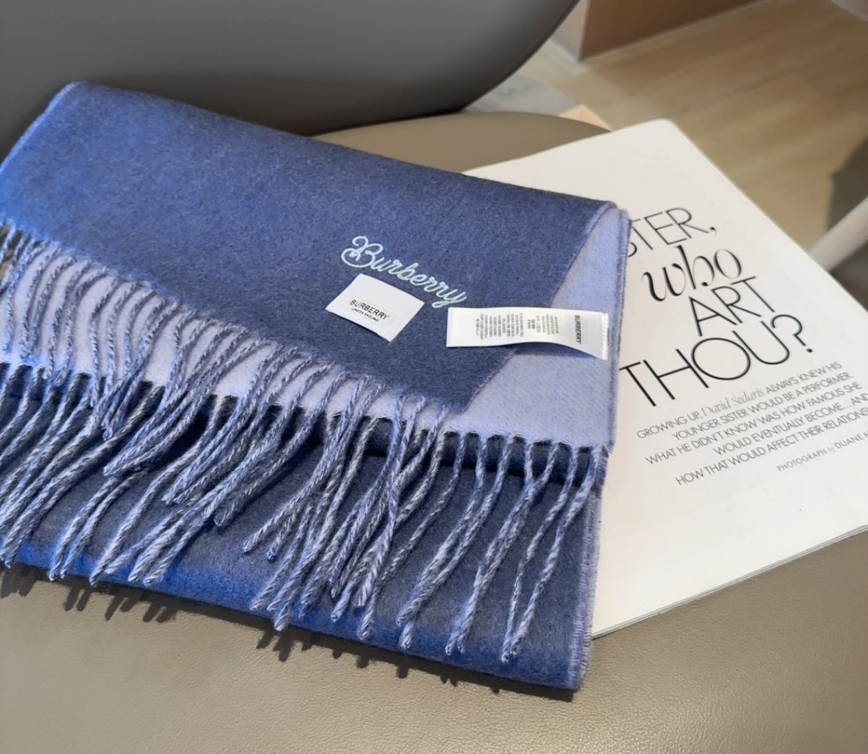 Burberry · 巴宝莉围巾❗️好看的要疯掉了，太有型太有魅力了❗️❗️非常斯文时尚的秋冬单品！真的