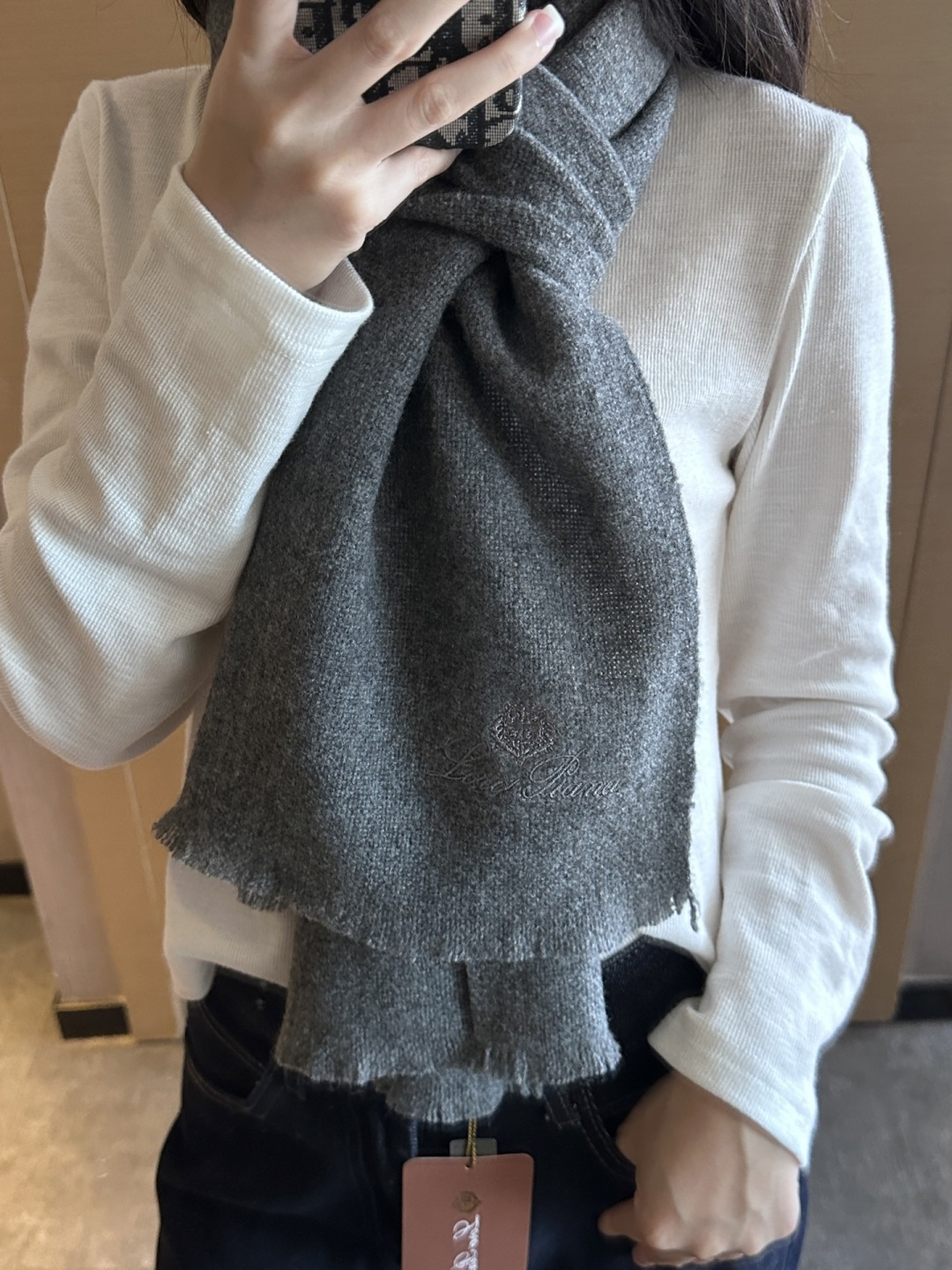 🆕Loro Piana · 【贸易公司尾单，极品山羊绒围巾披肩】送人自留都太高大上了😍重磅上新，爆款爆款