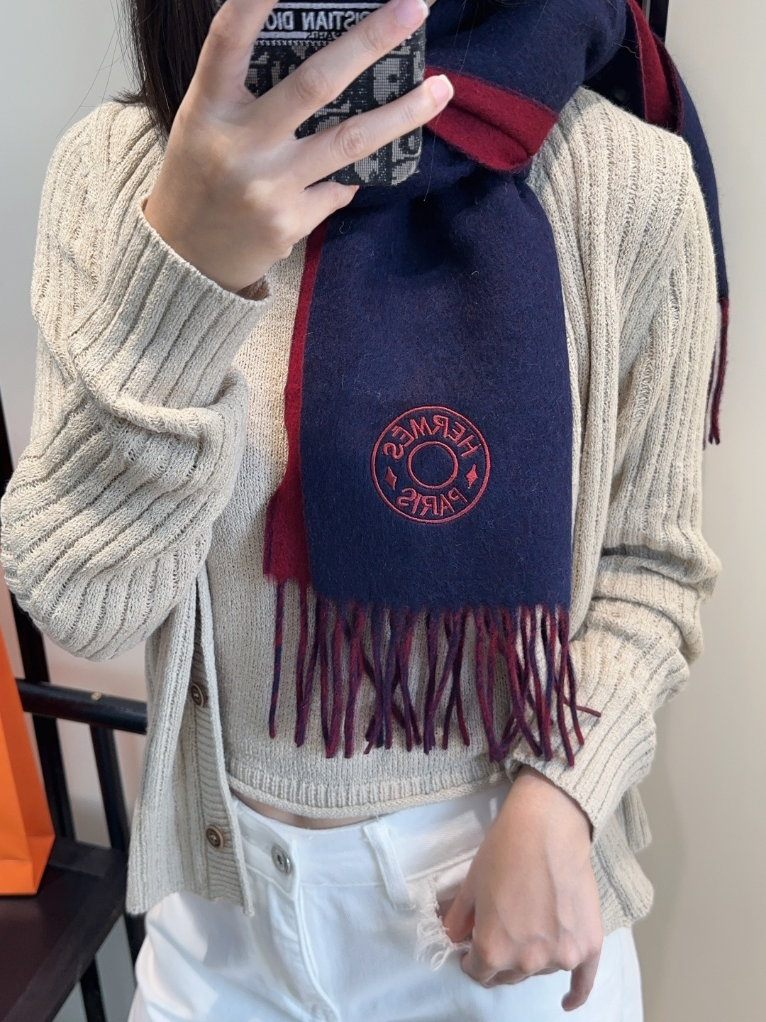 2025年Hermes · 爱马仕，难得一见的温柔配色，低调又不失优雅❗️】重点推荐❗️双边配色，一条围