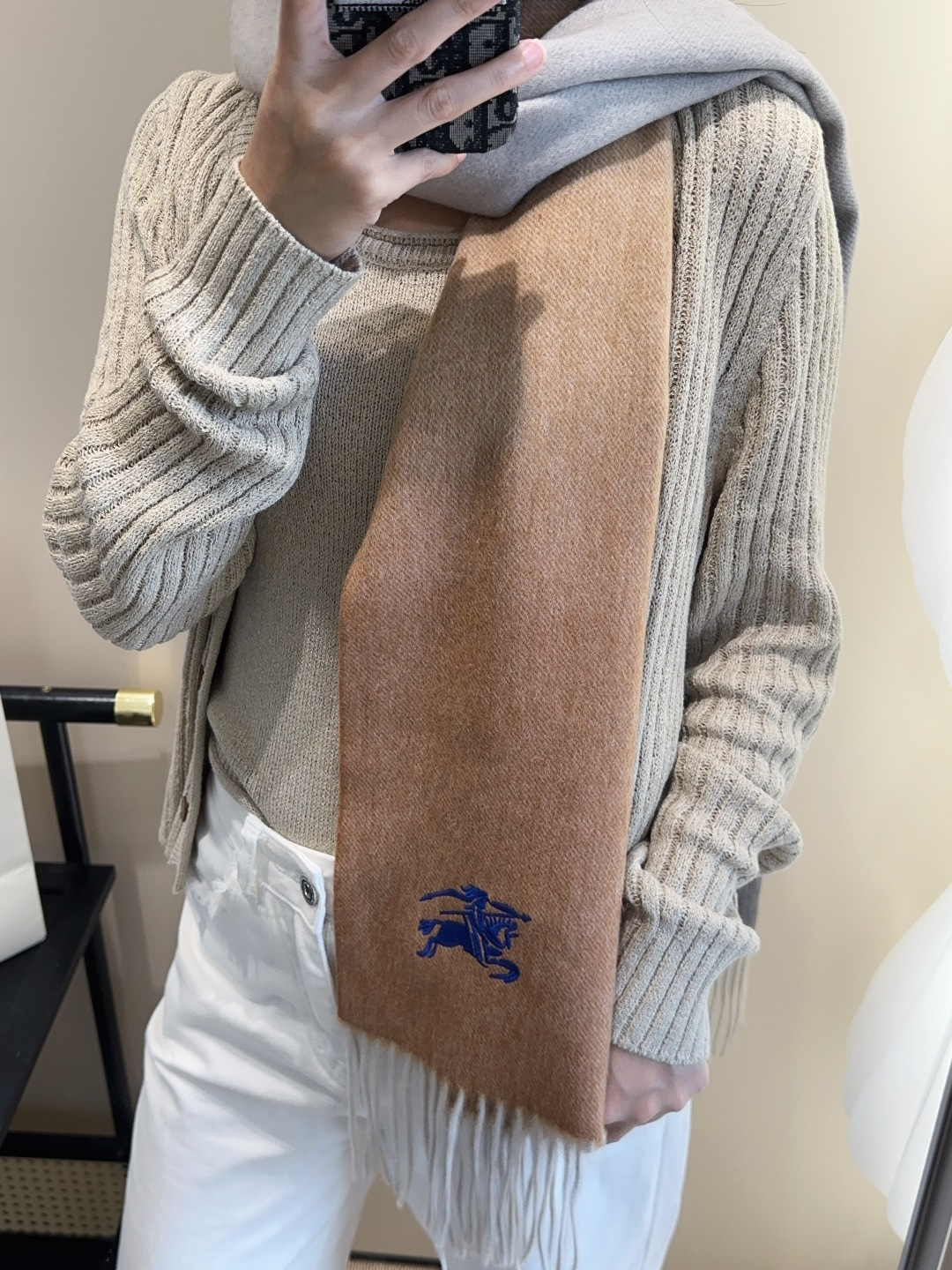 【▪️家属福利来了！！巴宝莉高端重磅男士围巾！】怒赞推荐，激动~！！下手绝对要快，同步专柜，最高端的男士