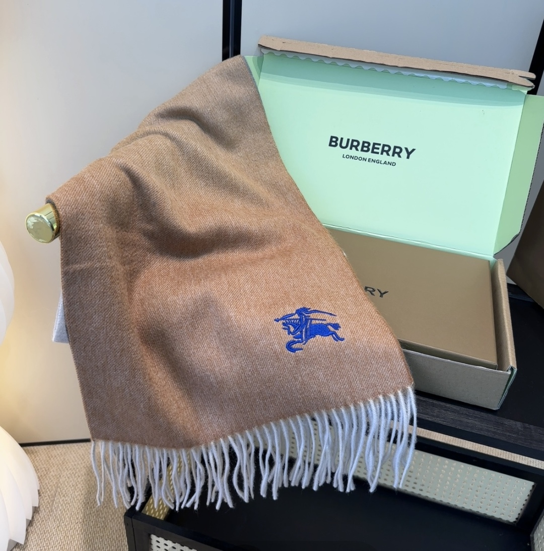 【▪️家属福利来了！！巴宝莉高端重磅男士围巾！】怒赞推荐，激动~！！下手绝对要快，同步专柜，最高端的男士