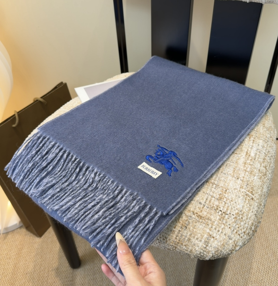 【▪️家属福利来了！！巴宝莉高端重磅男士围巾！】怒赞推荐，激动~！！下手绝对要快，同步专柜，最高端的男士