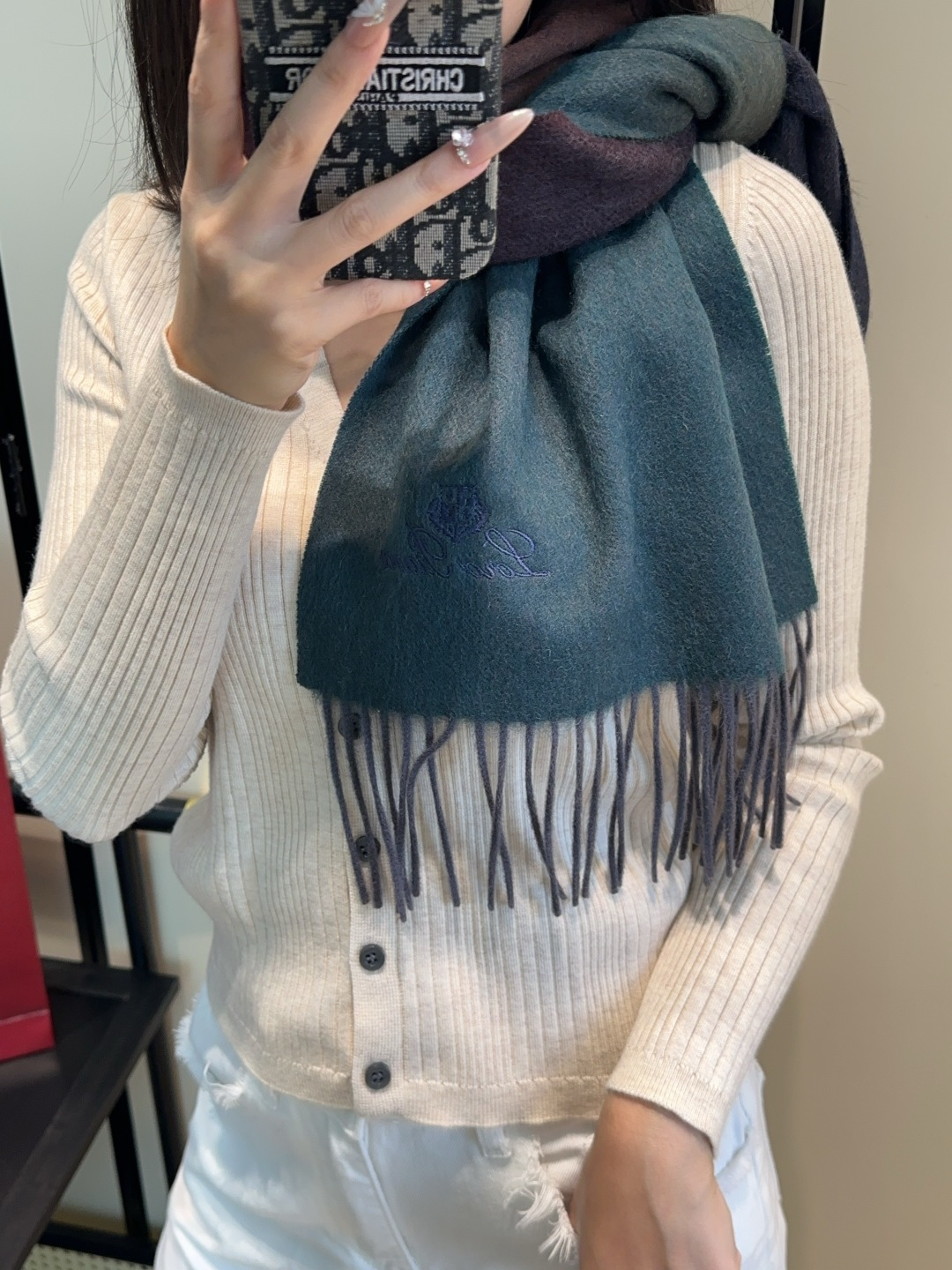 🆕Loro Piana · 【贸易公司尾单，极品山羊绒围巾披肩】送人自留都太高大上了😍重磅上新，爆款爆款