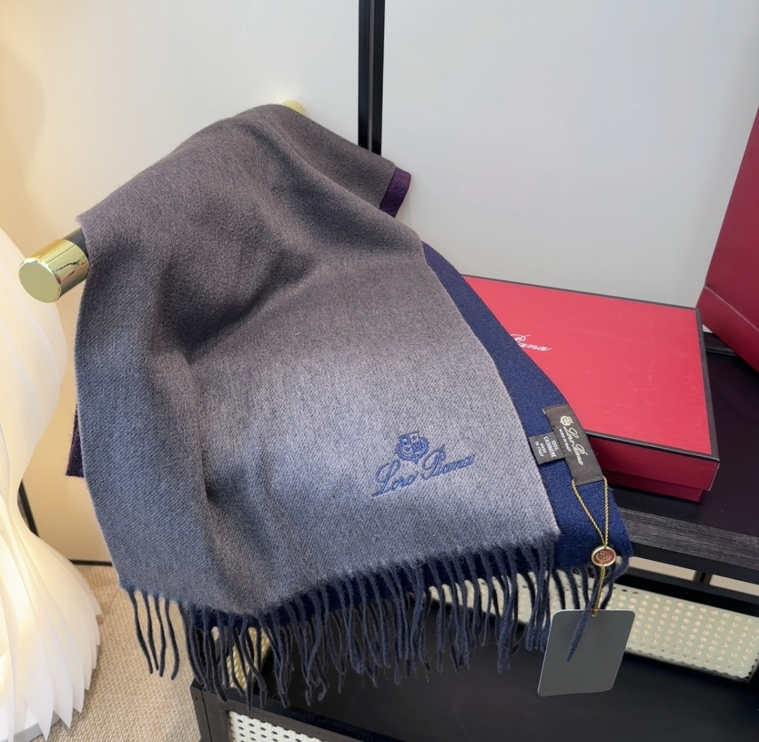 🆕Loro Piana · 【贸易公司尾单，极品山羊绒围巾披肩】送人自留都太高大上了😍重磅上新，爆款爆款