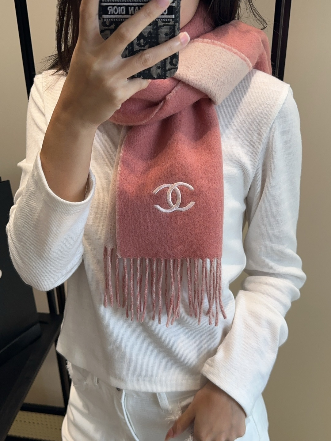 【▪Chanel · 香奈儿难得一见的温柔配色，超级迷恋❗️气质低调恬静又不失优雅❗️】重点推荐❗️高级