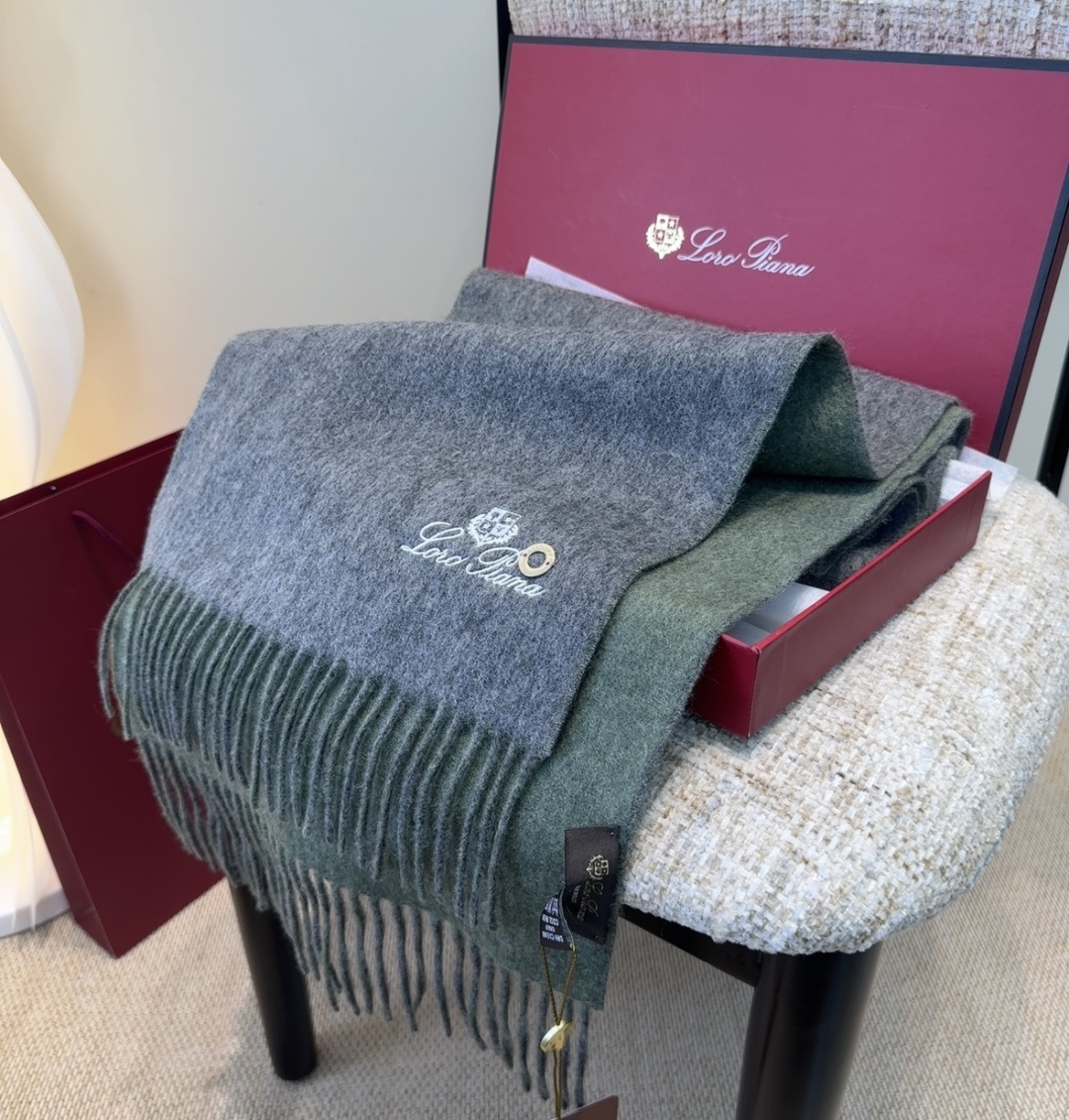 🆕Loro Piana · 【贸易公司尾单，极品山羊绒围巾披肩】送人自留都太高大上了😍重磅上新，爆款爆款