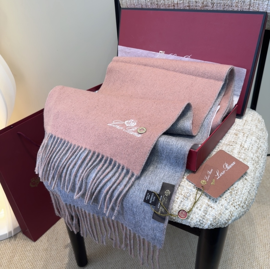 🆕Loro Piana · 【贸易公司尾单，极品山羊绒围巾披肩】送人自留都太高大上了😍重磅上新，爆款爆款