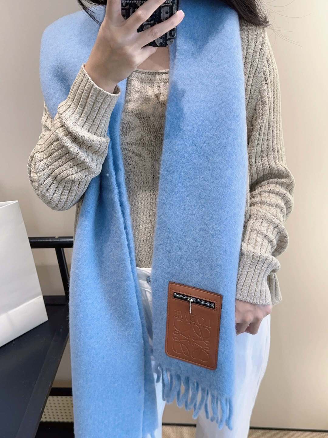 ▪❤️️罗意威超美新款马海毛围巾！超级推荐入手！】质感好货！主打的马海毛围巾~据说超难买哦！！打了好多次