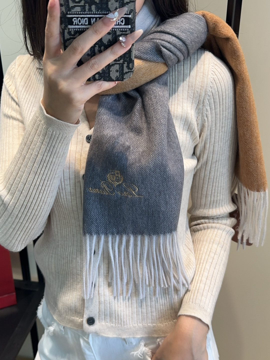 🆕Loro Piana · 【贸易公司尾单，极品山羊绒围巾披肩】送人自留都太高大上了😍重磅上新，爆款爆款