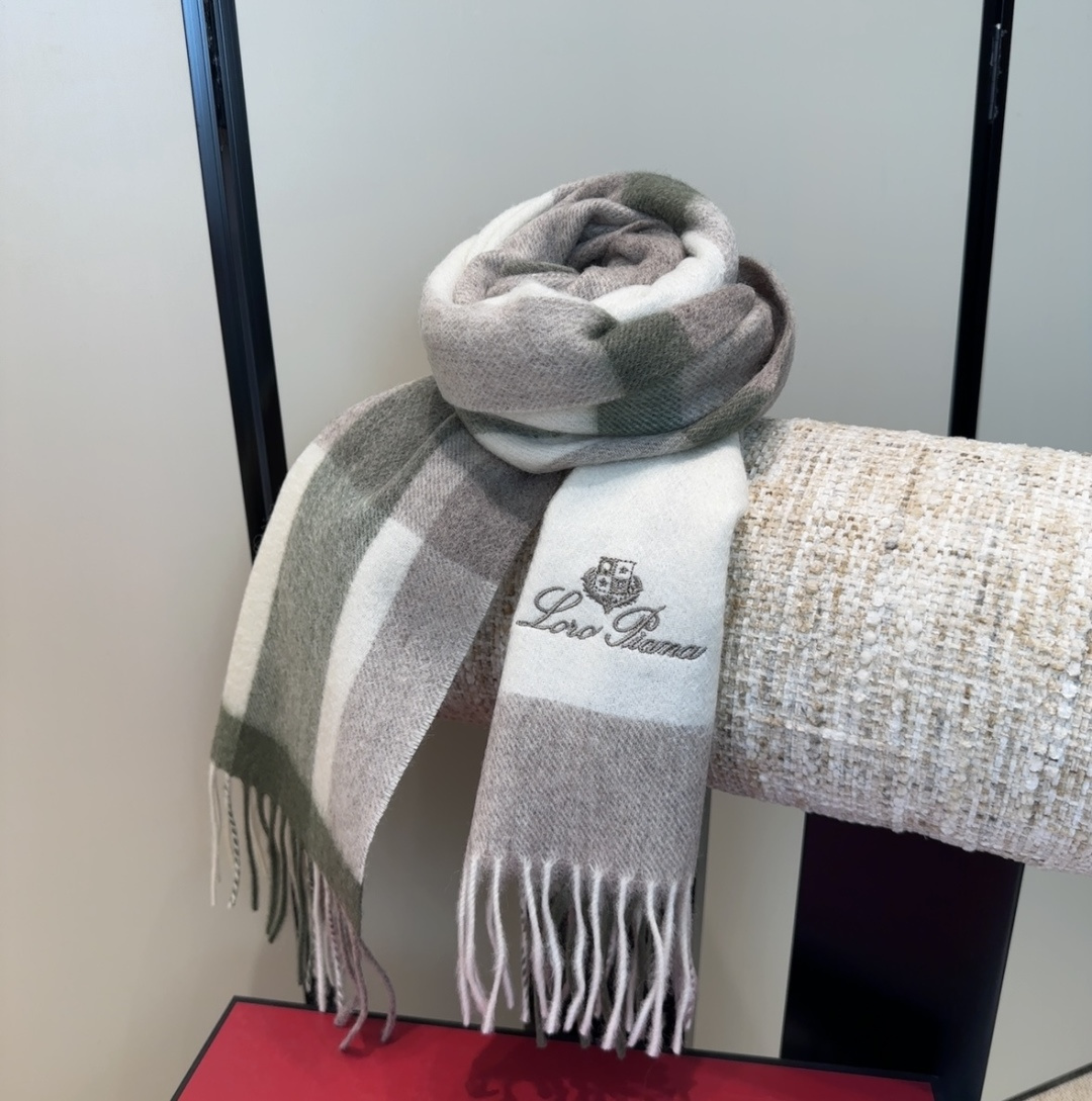 🆕Loro Piana · 【贸易公司尾单，极品山羊绒围巾披肩】送人自留都太高大上了😍重磅上新，爆款爆款