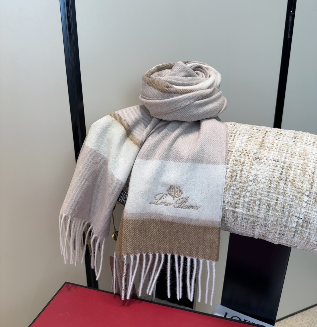 🆕Loro Piana · 【贸易公司尾单，极品山羊绒围巾披肩】送人自留都太高大上了😍重磅上新，爆款爆款