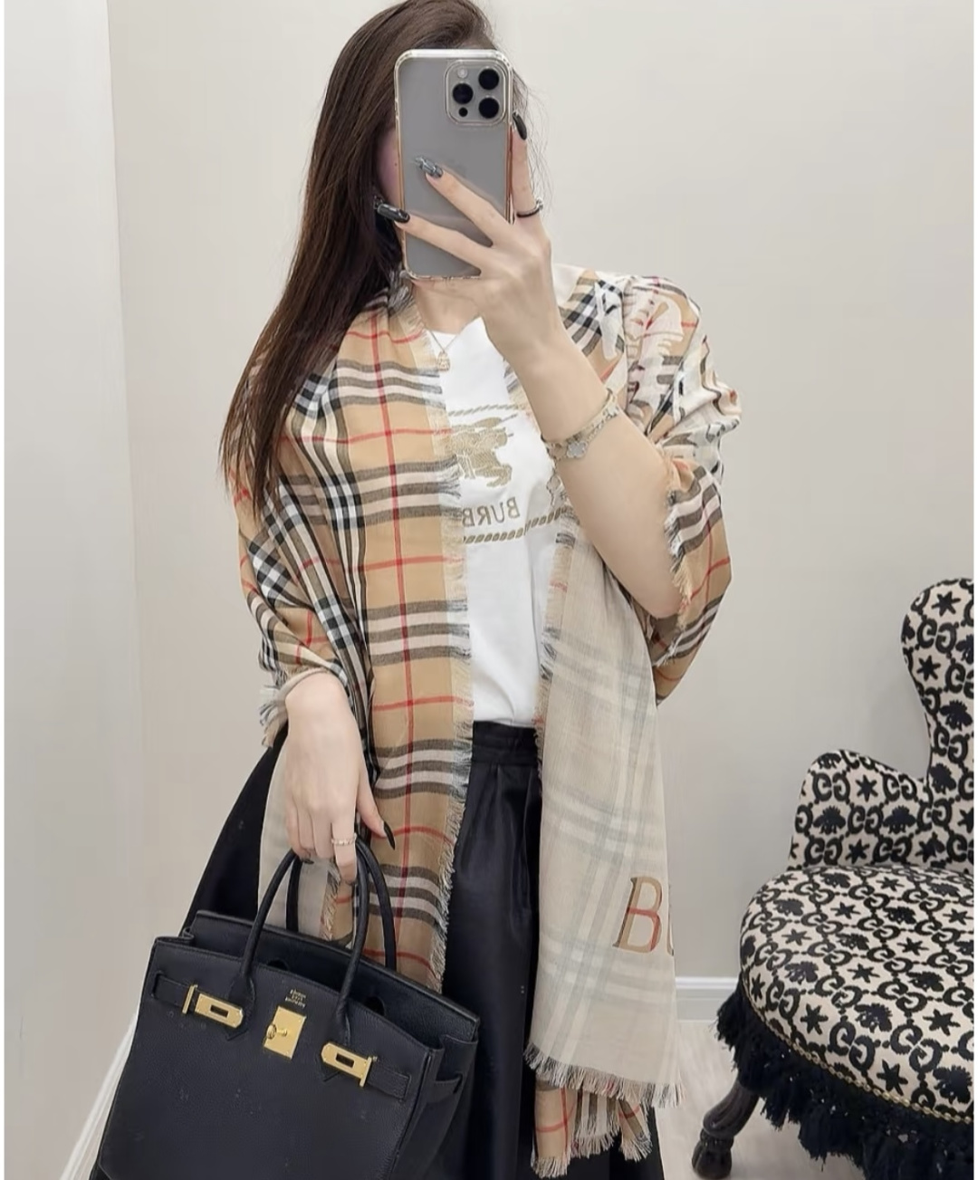 BBR最值得入手的薄款空调披肩金穗战马 .佩戴感觉真的很好，扎实的双面提花织造工艺高级感满满，