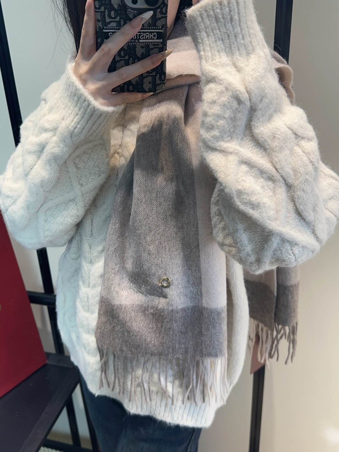 🆕Loro Piana · 【贸易公司尾单，极品山羊绒围巾披肩】送人自留都太高大上了😍重磅上新，爆款爆款