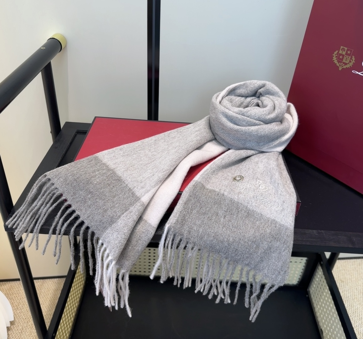 🆕Loro Piana · 【贸易公司尾单，极品山羊绒围巾披肩】送人自留都太高大上了😍重磅上新，爆款爆款