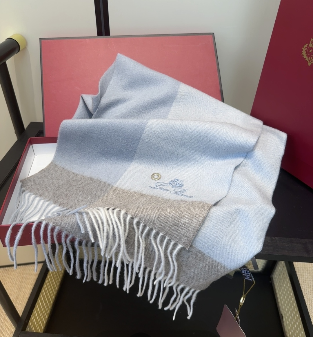 🆕Loro Piana · 【贸易公司尾单，极品山羊绒围巾披肩】送人自留都太高大上了😍重磅上新，爆款爆款