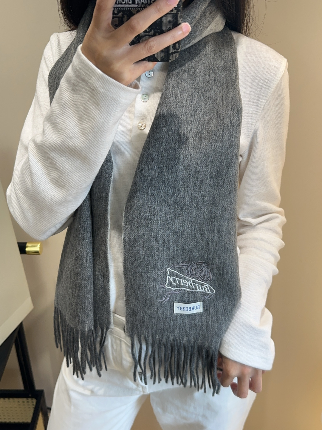 Burberry · 巴宝莉围巾❗️好看的要疯掉了，太有型太有魅力了❗️❗️非常斯文时尚的秋冬单品！真的