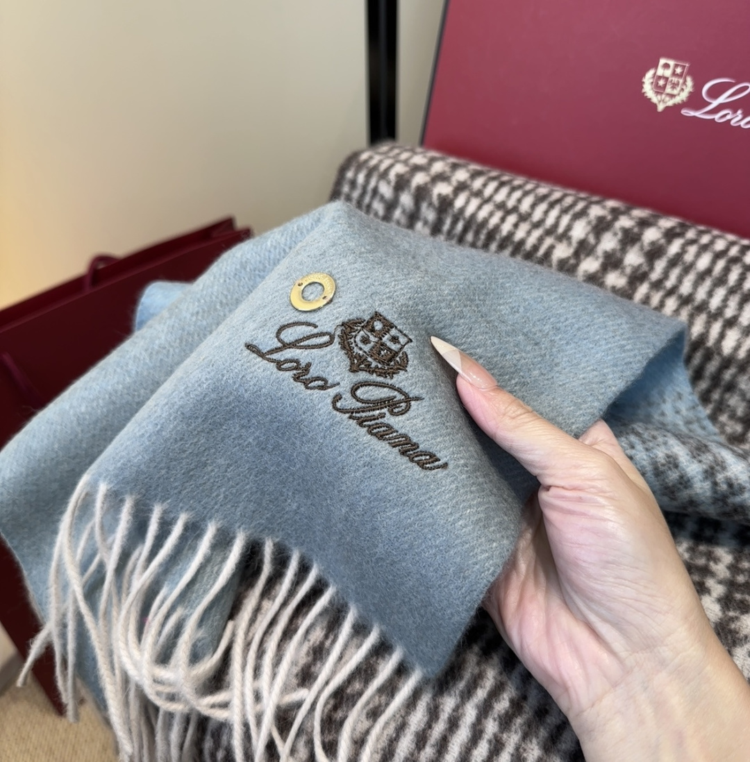 🆕Loro Piana · 【贸易公司尾单，极品山羊绒围巾披肩】送人自留都太高大上了😍重磅上新，爆款爆款