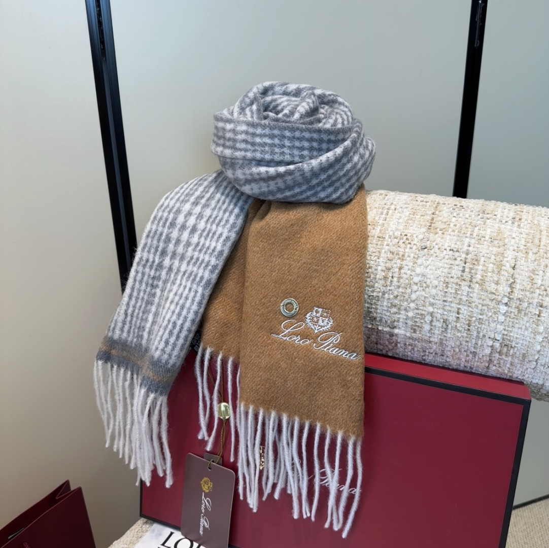 🆕Loro Piana · 【贸易公司尾单，极品山羊绒围巾披肩】送人自留都太高大上了😍重磅上新，爆款爆款