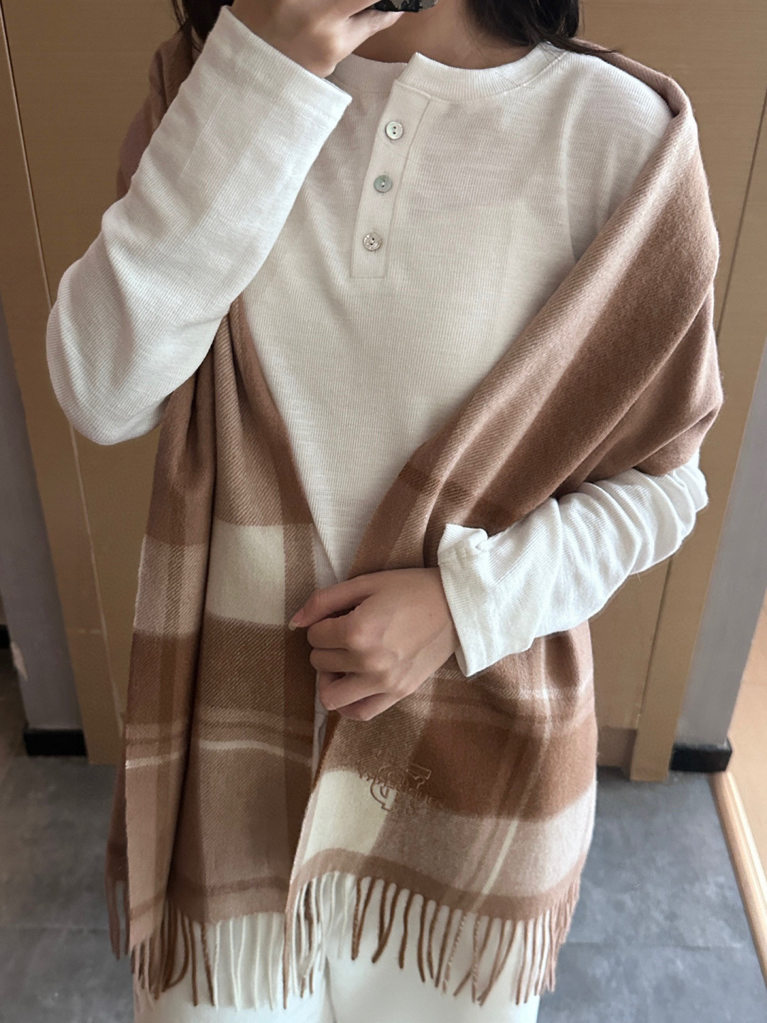 Burberry · 巴宝莉围巾❗️好看的要疯掉了，太有型太有魅力了❗️❗️非常斯文时尚的秋冬单品！真的