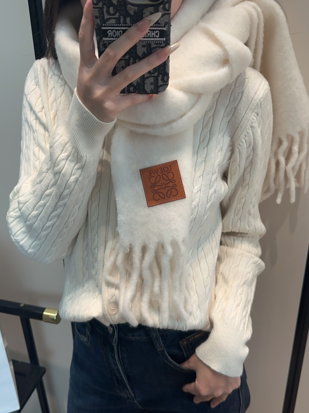 罗意威超美新款马海毛围巾！超级推荐入手！】质感好货！主打的马海毛围巾~据说超难买哦！！打了好多次版！终于