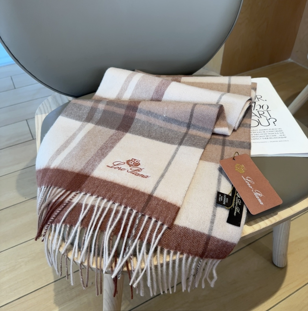 🆕Loro Piana · 【贸易公司尾单，极品山羊绒围巾披肩】送人自留都太高大上了😍重磅上新，爆款爆款