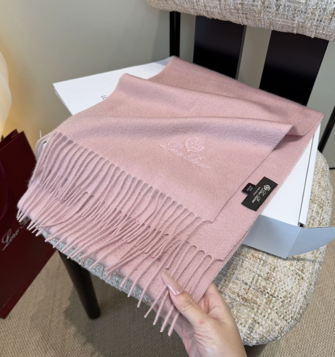 ✨✨【全羊绒款】Loro Piana · 诺悠翩雅送人自留都太高大上了😍重磅上新，爆款爆款，渠道极品硬货