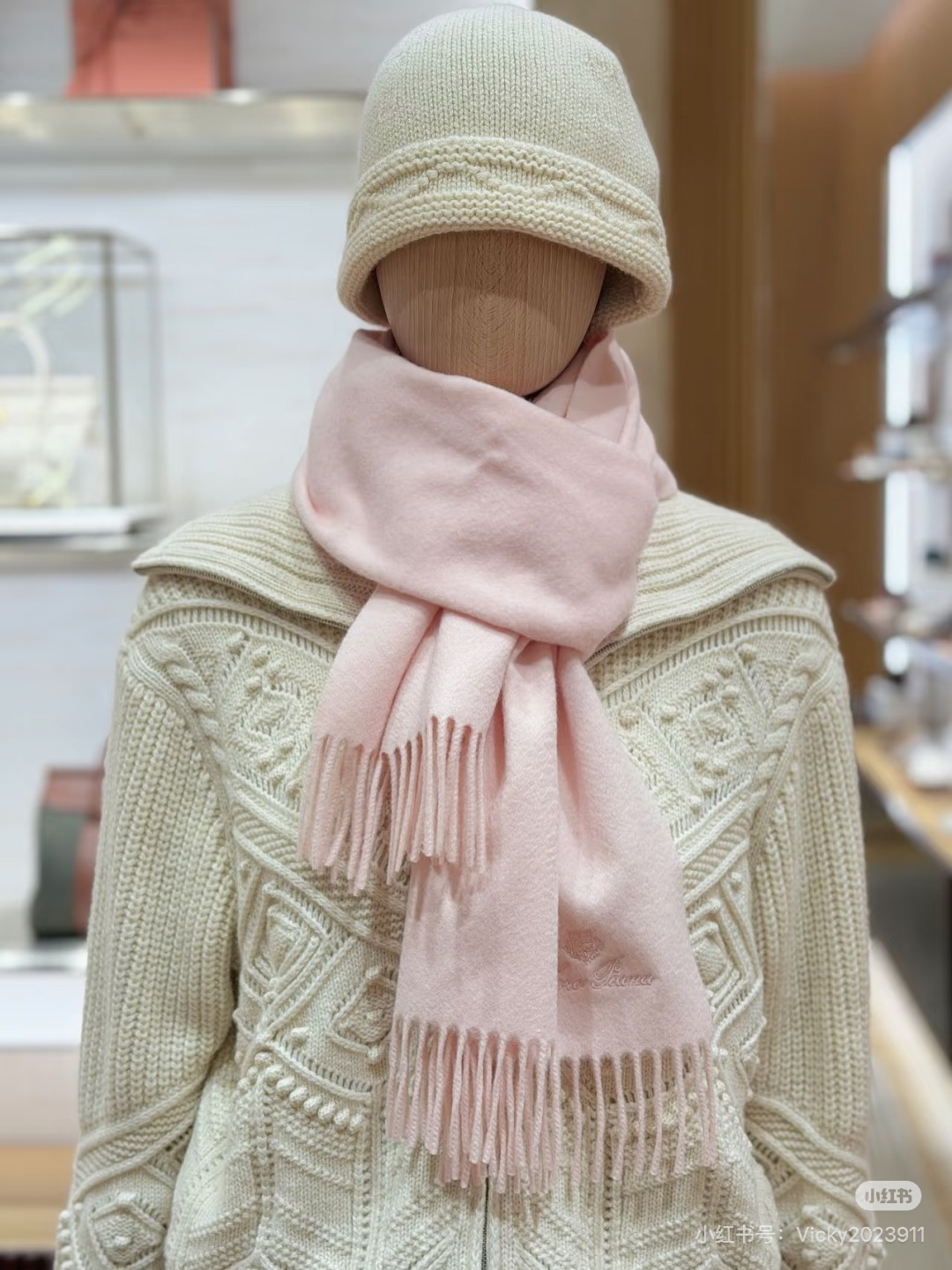 ✨✨【全羊绒款】Loro Piana · 诺悠翩雅送人自留都太高大上了😍重磅上新，爆款爆款，渠道极品硬货