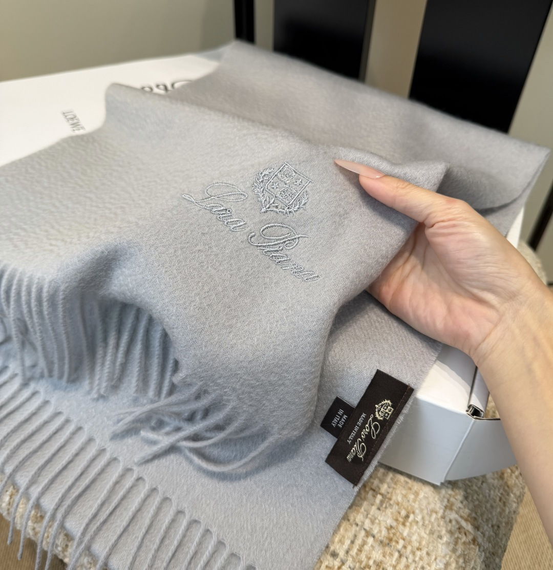 ✨✨【全羊绒款】Loro Piana · 诺悠翩雅送人自留都太高大上了😍重磅上新，爆款爆款，渠道极品硬货