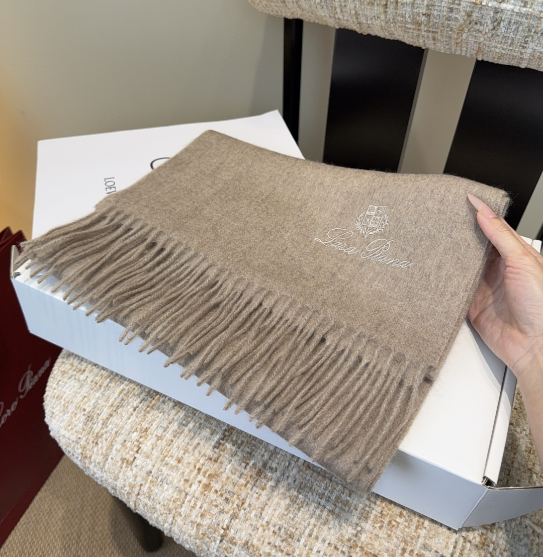 ✨✨【全羊绒款】Loro Piana · 诺悠翩雅送人自留都太高大上了😍重磅上新，爆款爆款，渠道极品硬货