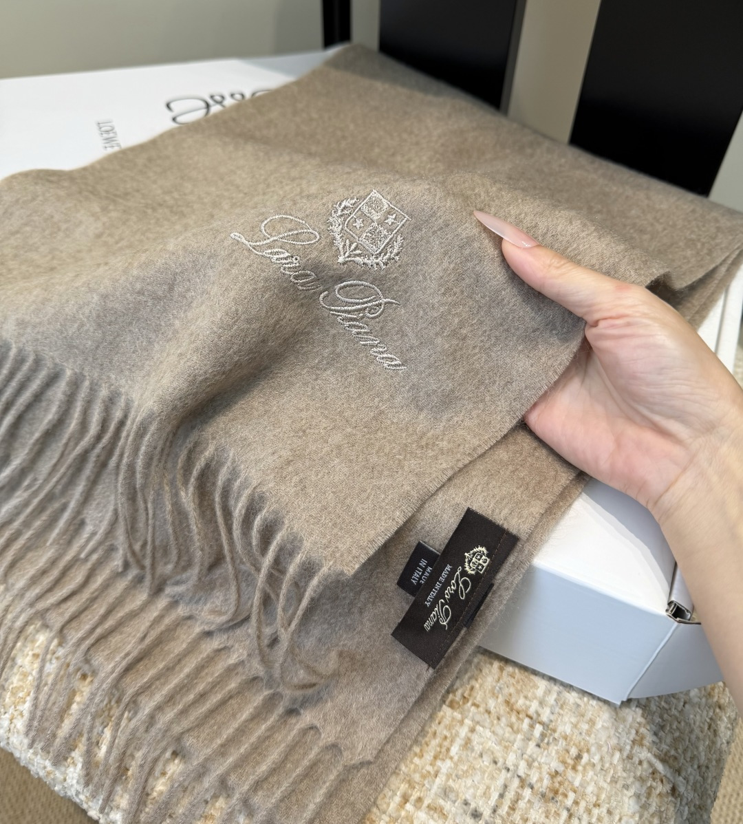 ✨✨【全羊绒款】Loro Piana · 诺悠翩雅送人自留都太高大上了😍重磅上新，爆款爆款，渠道极品硬货