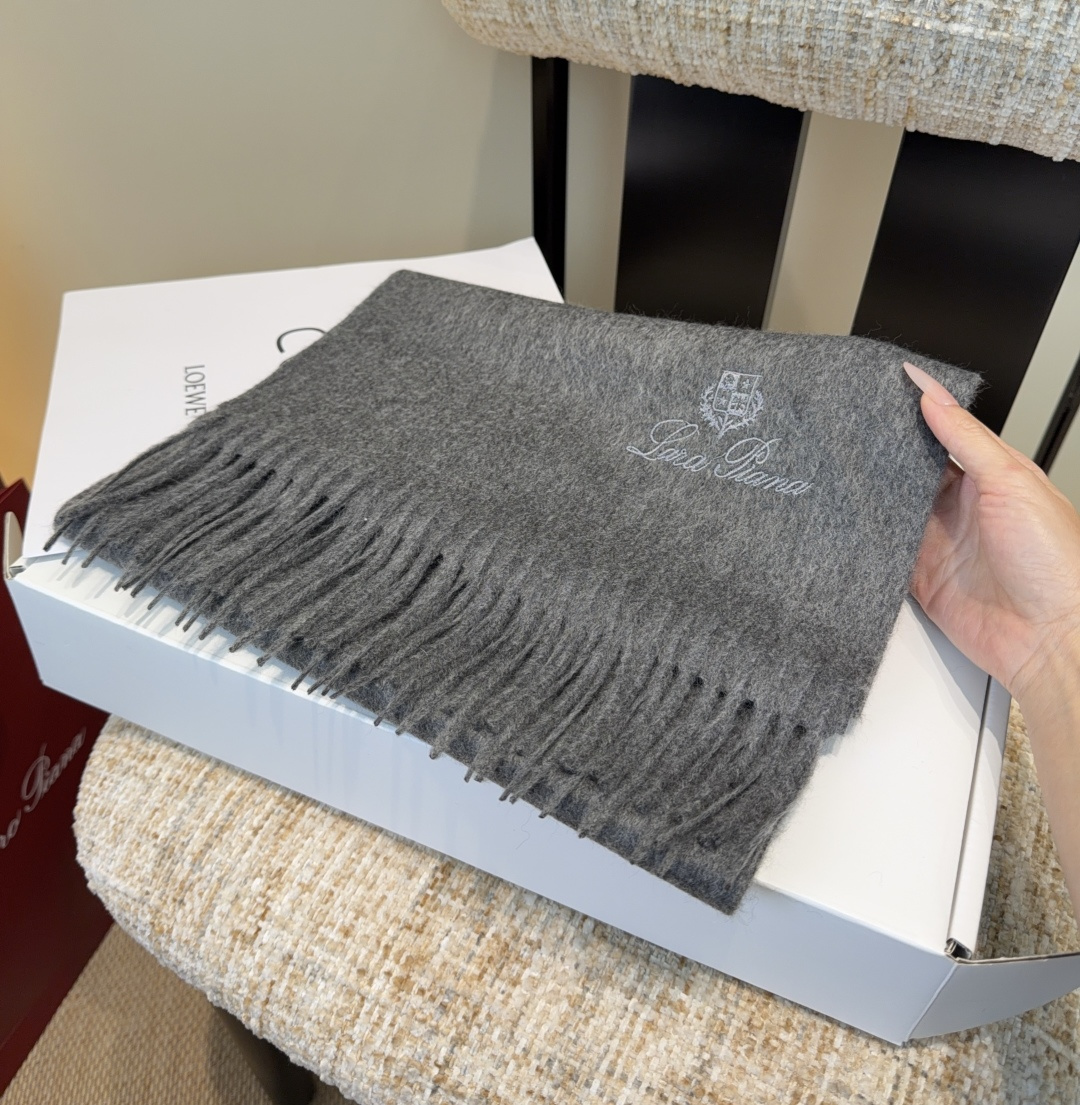 ✨✨【全羊绒款】Loro Piana · 诺悠翩雅送人自留都太高大上了😍重磅上新，爆款爆款，渠道极品硬货