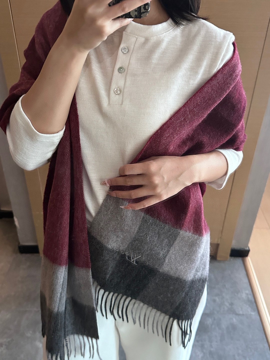 【▪️家属福利来了！！Lv 高端重磅围巾！】怒赞推荐，激动~！！下手绝对要快，同工艺难度大，超级无敌软糯