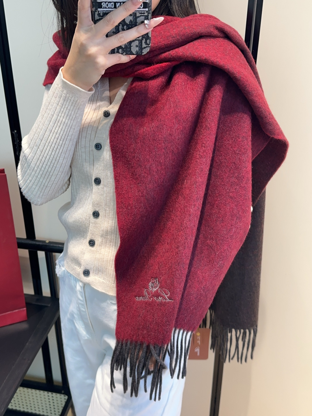 🆕Loro Piana · 【贸易公司尾单，极品山羊绒围巾披肩】送人自留都太高大上了😍重磅上新，爆款爆款