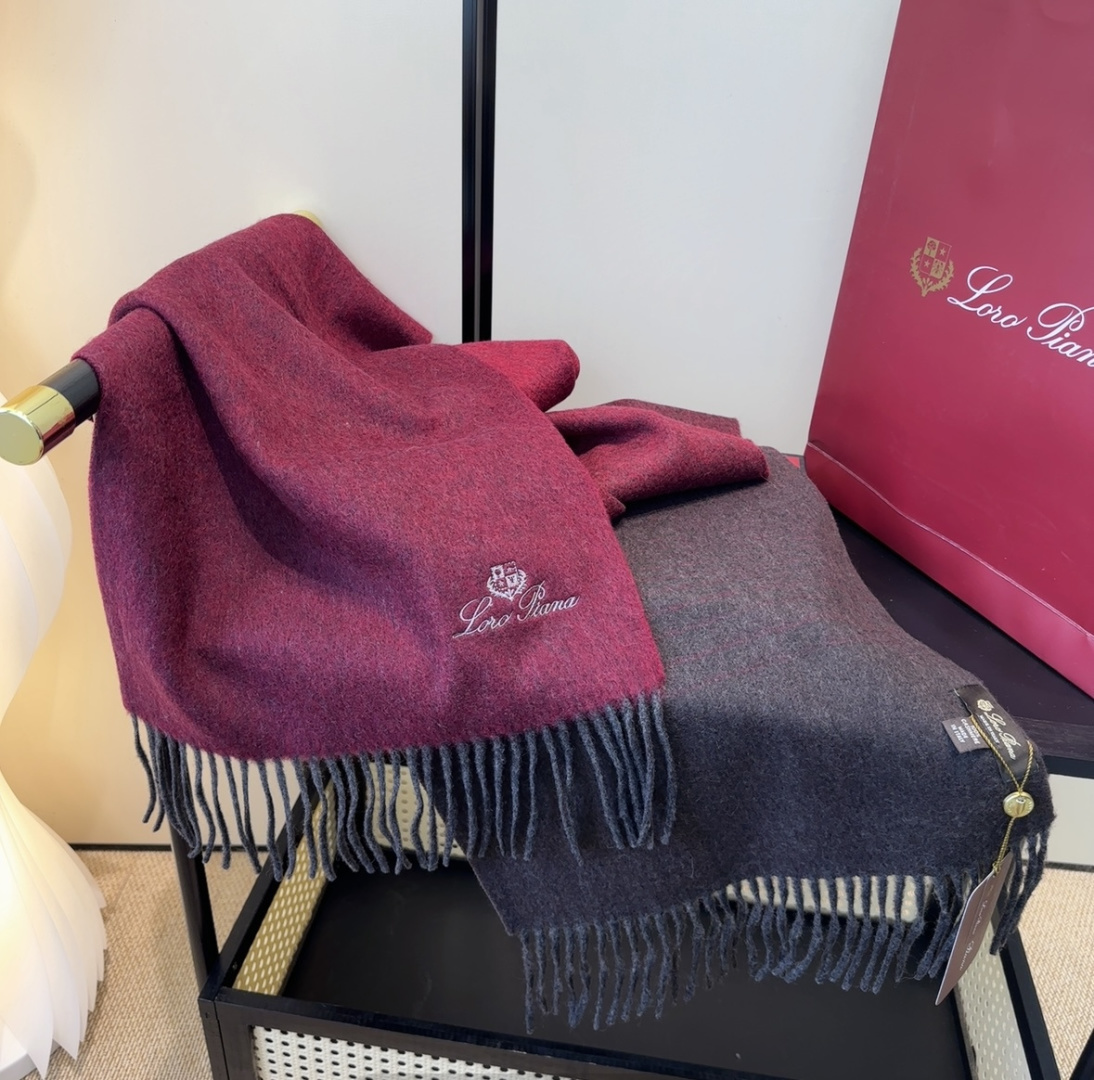 🆕Loro Piana · 【贸易公司尾单，极品山羊绒围巾披肩】送人自留都太高大上了😍重磅上新，爆款爆款