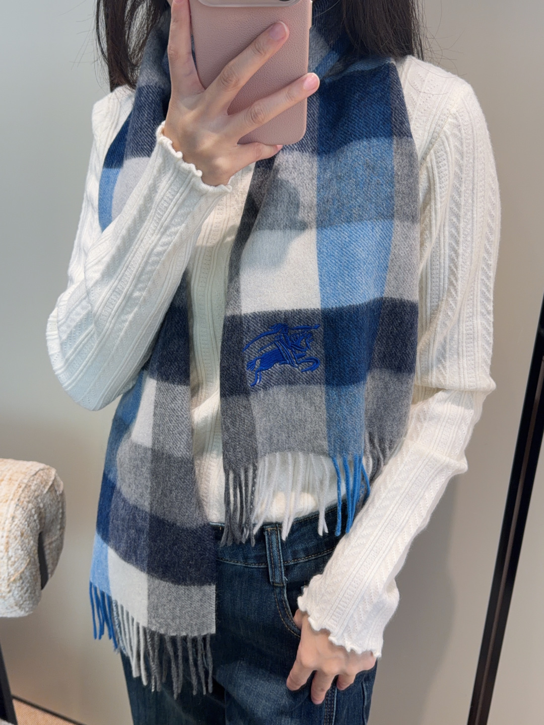 Burberry · 巴宝莉围巾❗️好看的要疯掉了，太有型太有魅力了❗️❗️非常斯文时尚的秋冬单品！真的