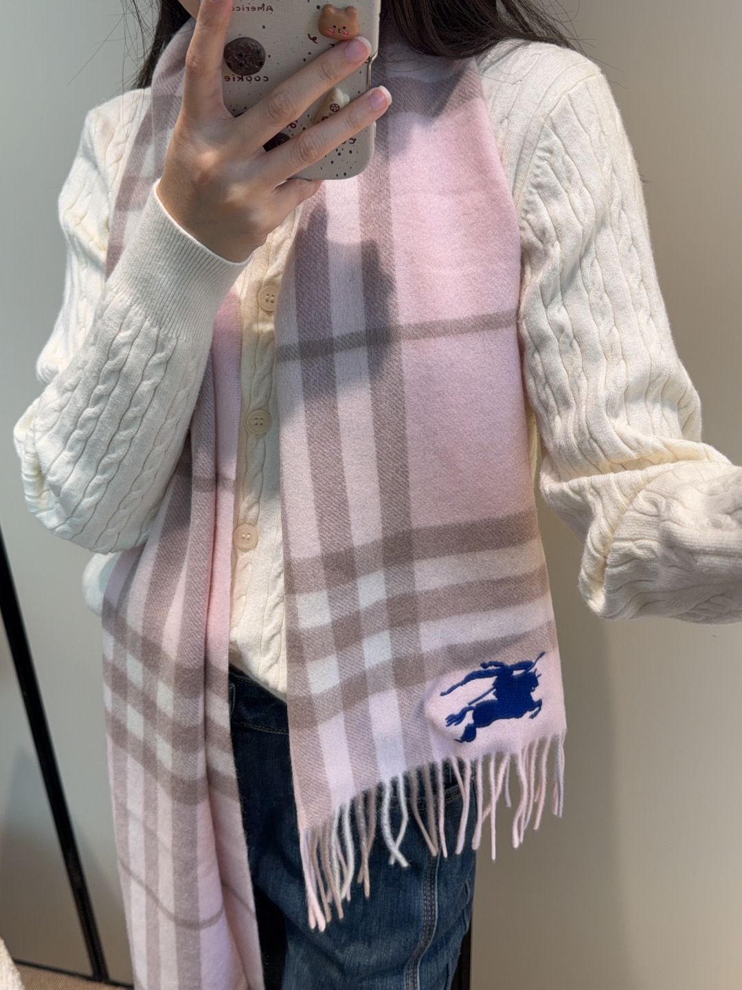 Burberry · 巴宝莉围巾❗️好看的要疯掉了，太有型太有魅力了❗️❗️非常斯文时尚的秋冬单品！真的