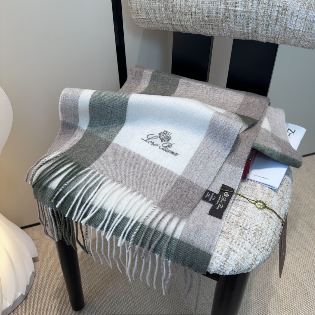 🆕Loro Piana · 【贸易公司尾单，极品山羊绒围巾披肩】送人自留都太高大上了😍重磅上新，爆款爆款