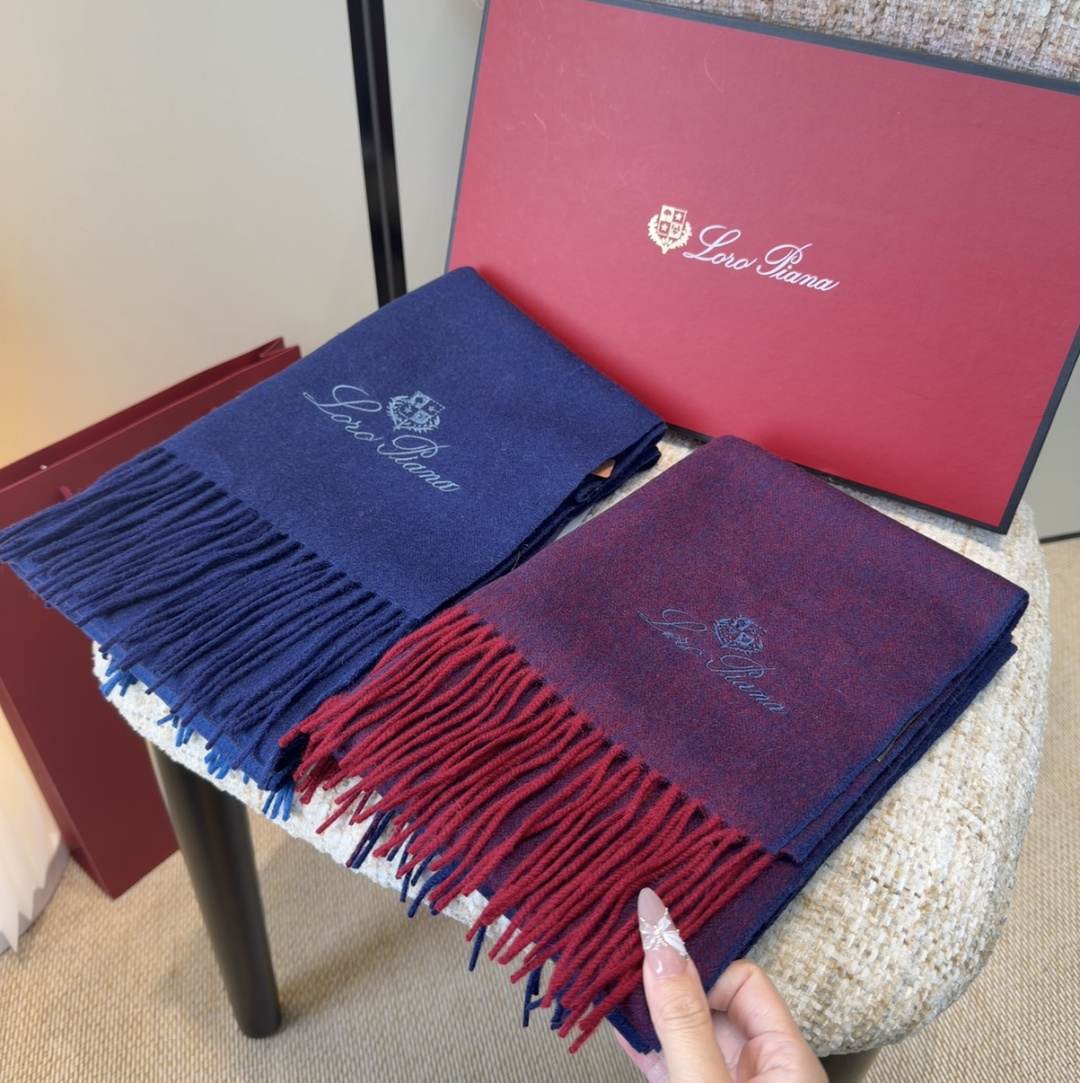 🆕Loro Piana · 【贸易公司尾单，极品山羊绒围巾披肩】送人自留都太高大上了😍重磅上新，爆款爆款